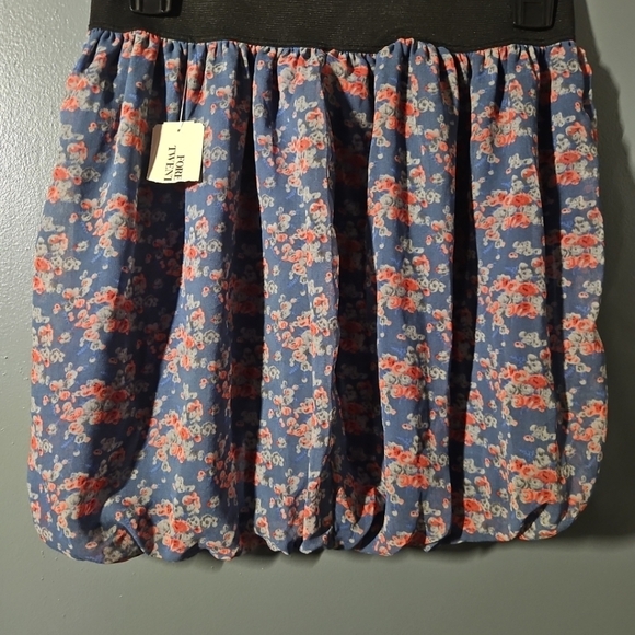 Forever 21 Elastic Waist Skirt Size M - Picture 3 of 11